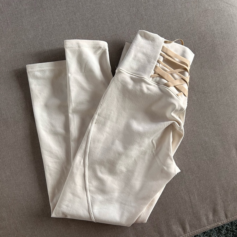 Fabletics Boost 7/8 High Waist Legging